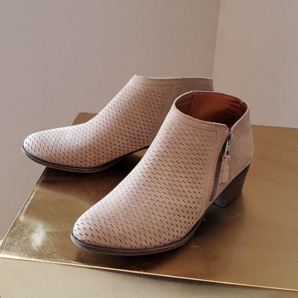 Ankle boot